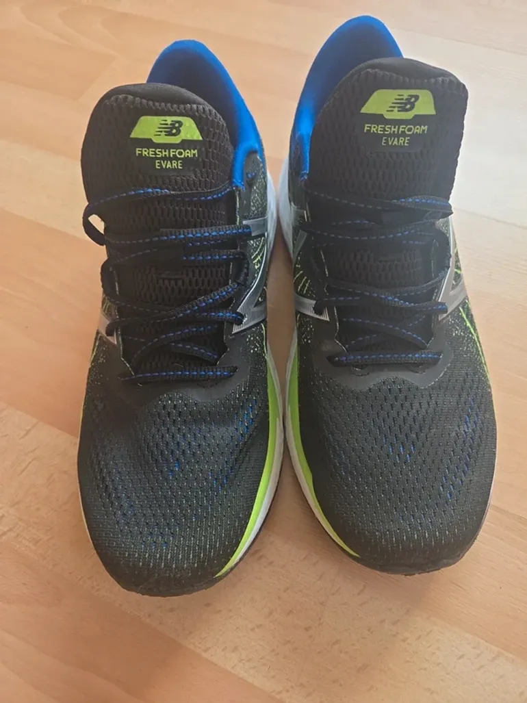 Used New Balance Running Shoes bike — image 7 of 9