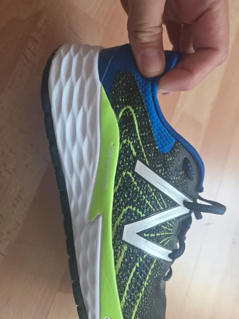 Used New Balance Running Shoes bike — image 9 of 9