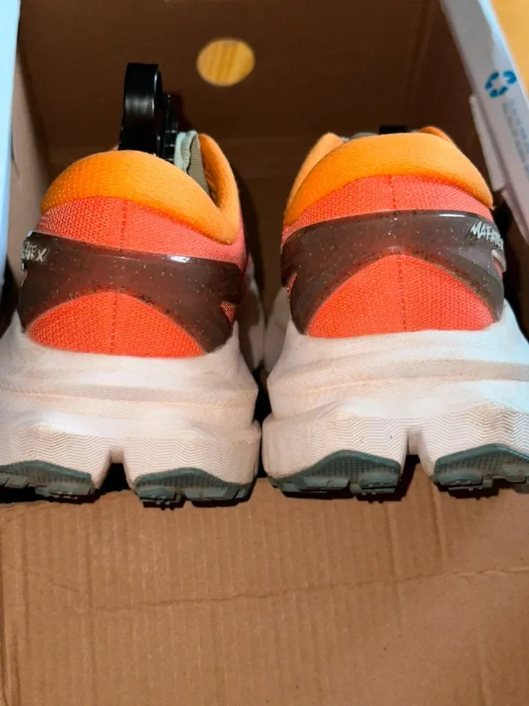 Used Hoka Mafate X bike — image 6 of 9
