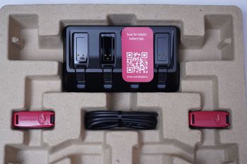 Brugt Sram 4 Battery Charger + 2x batteries 2025 Cycling Accessories