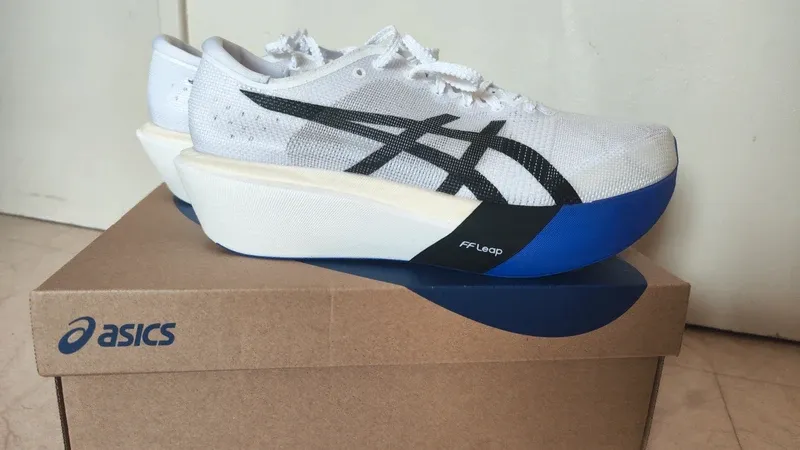 Asics Metaspeed Sky Tokyo Running Shoes usato