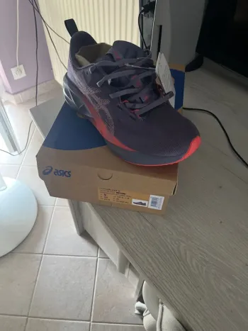 Używany Asics Running Shoes Running Shoes
