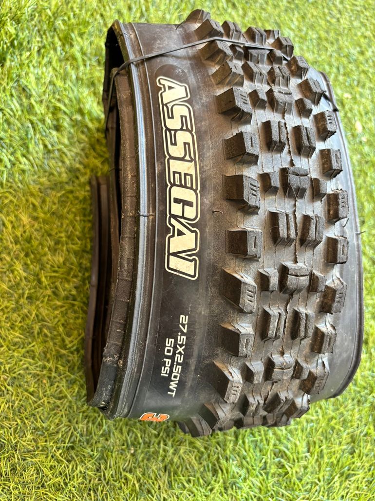 Maxxis Assegai bike usato — immagine 2 di 5