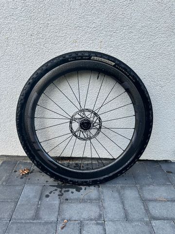 Tweedehands Zipp 303 Firecrest 2024 bike — afbeelding 7 van 8