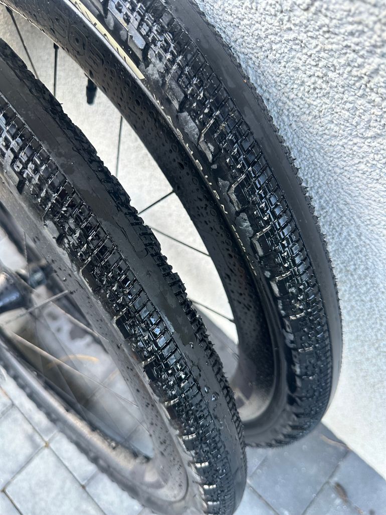 Brugt Zipp 303 Firecrest 2024 bike — billede 5 af 8