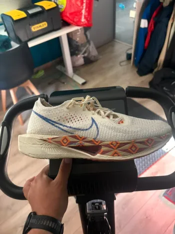 Used Nike Zoomx bike — image 4 of 5