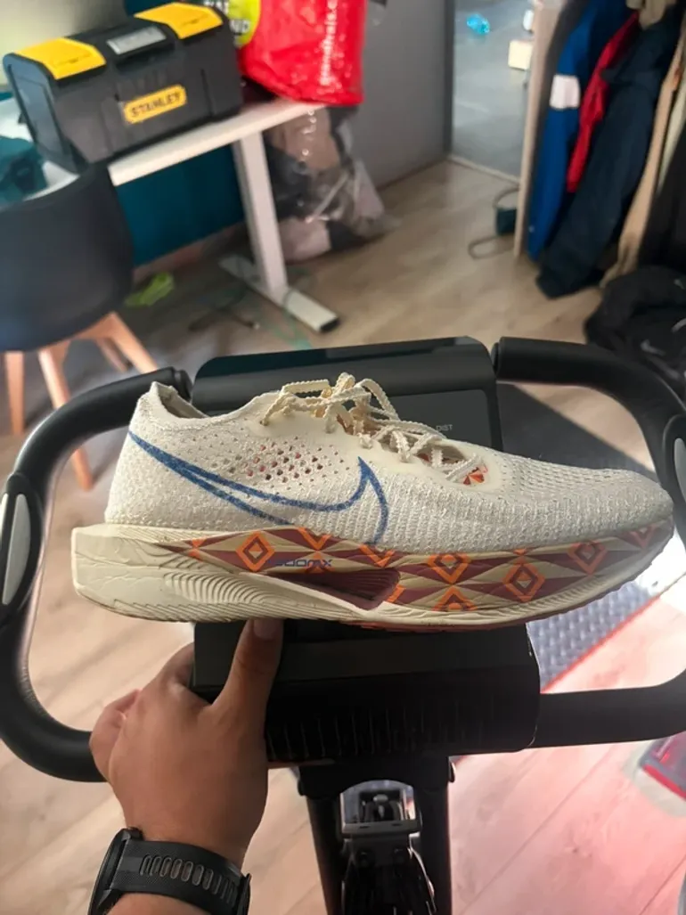 Used Nike Zoomx bike — image 4 of 5