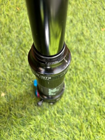Gebrauchtes Fox Float Performance Trunnion 2025 bike — Bild 6 von 7