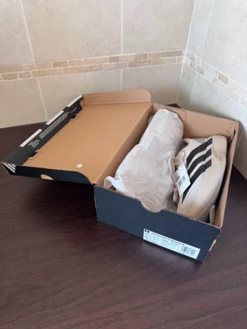 Tweedehands Adidas Adizero Evo SL Woven bike — afbeelding 9 van 11
