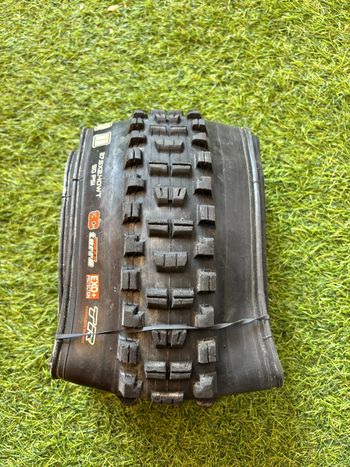 Used Maxxis DHR2 Exo+ MaxTerra Tyres & Tubes