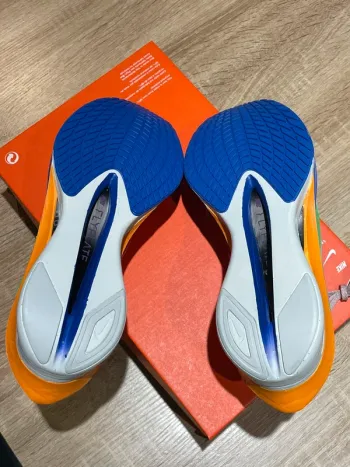 Used Nike Zoom X Vaporfly Next% 4 Eliud Kipchoge bike — image 6 of 9
