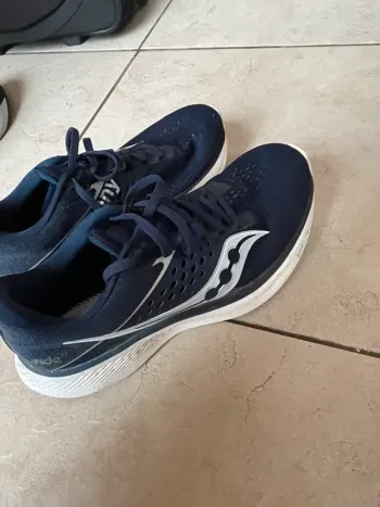 Used Saucony Ride 17 bike — image 2 of 3