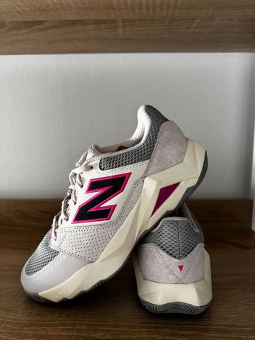 Used New Balance Coco delray Running Shoes