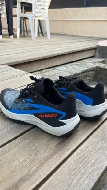 Used Genesis Matryx Running Shoes