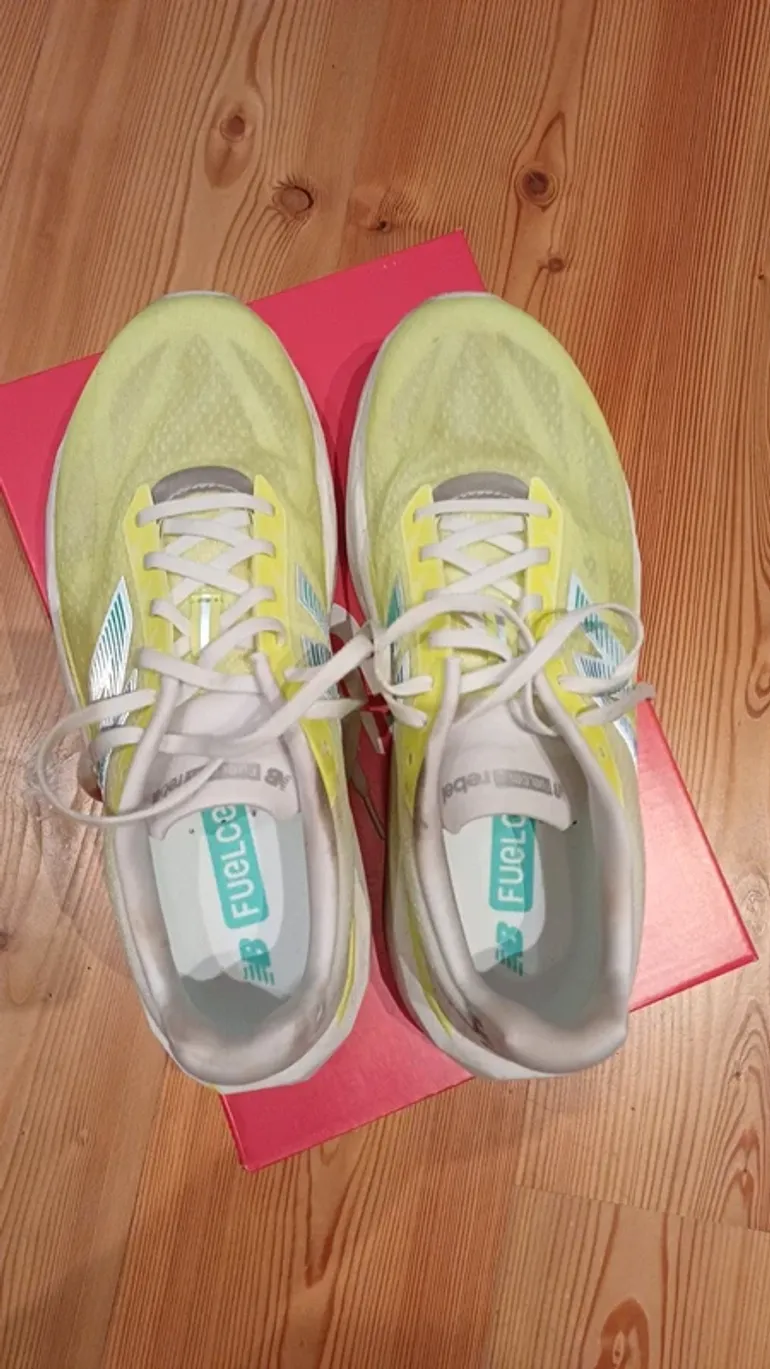 Used New Balance FuelCell Rebel v5 bike — image 6 of 6