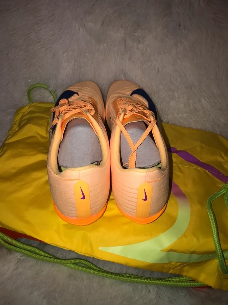 Tweedehands Nike Air Zoom Maxfly 2 bike — afbeelding 3 van 9