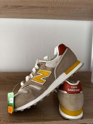 New Balance 373 Running Shoes d'occasion