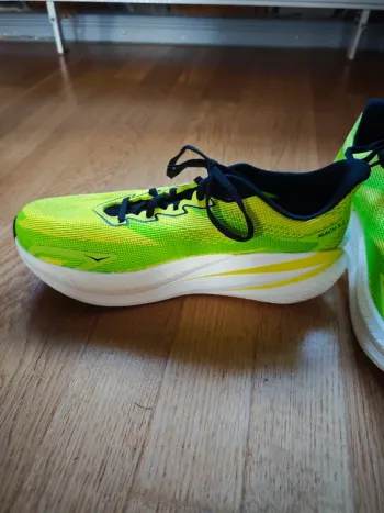 Used Hoka Laufschuhe bike — image 2 of 4