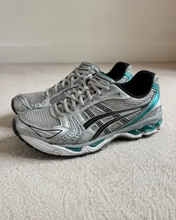 Used White GEL-KAYANO 14 2025 Running Shoes