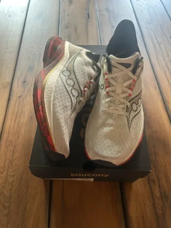 Saucony Endorphin Speed 5 bike usato — immagine 4 di 4