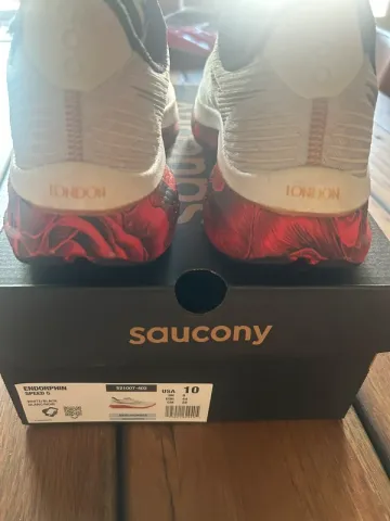 Saucony Endorphin Speed 5 Running Shoes usato