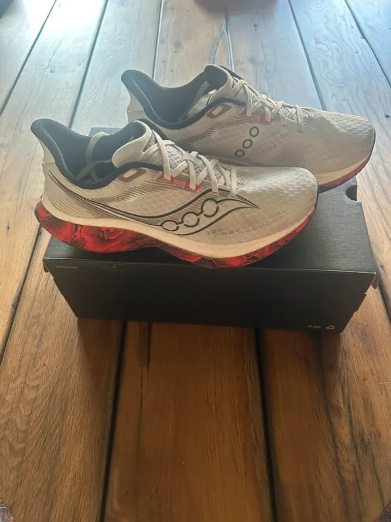Saucony Endorphin Speed 5 bike usato — immagine 3 di 4