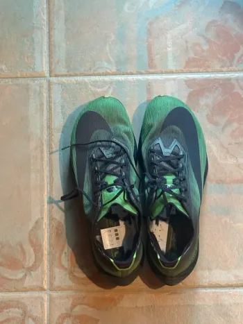 Used Nike ZoomX Vaporfly Next% 4 PRM bike — image 7 of 9