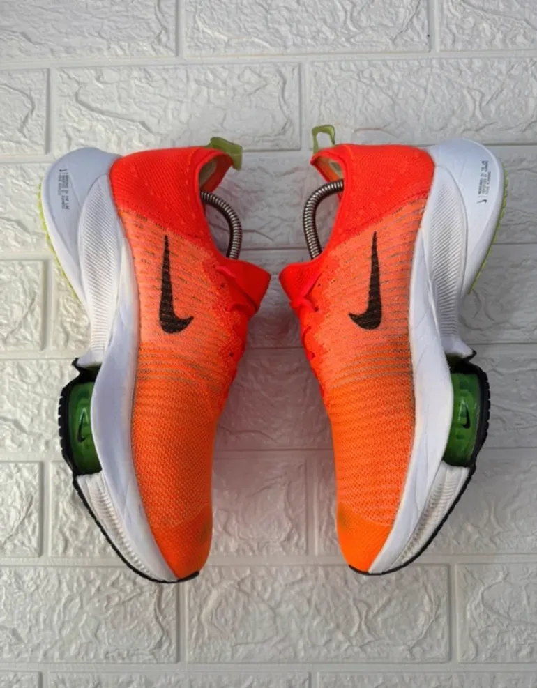 Orange Air Zoom Tempo Next% bike d'occasion — image 4 sur 10