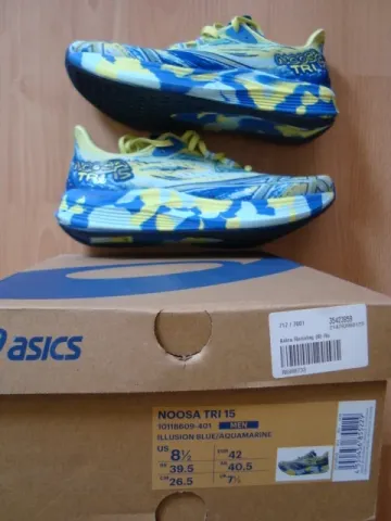 Used Asics Noosa Tri 15 Running Shoes