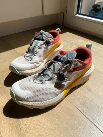Salomon Trail Running Shoes usato