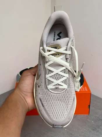 Używany Nike Vomero 18 SE bike — zdjęcie 7 z 15