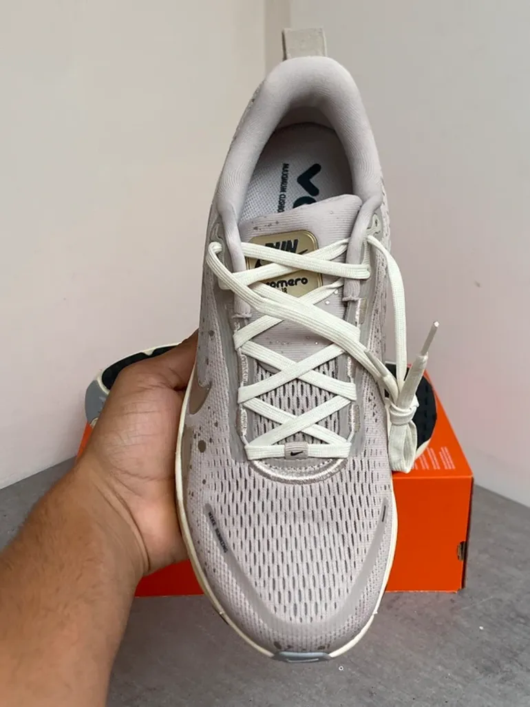 Używany Nike Vomero 18 SE bike — zdjęcie 7 z 15