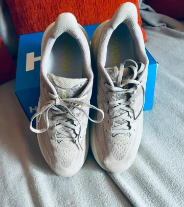Used Hoka Clifton 10 Running Shoes