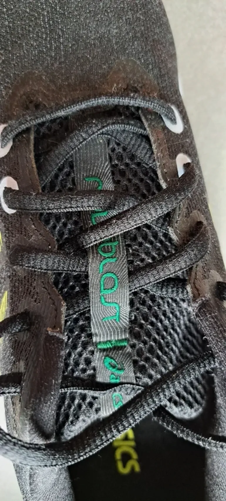 Použité Asics Novablast bike — obrázek 6 z 6