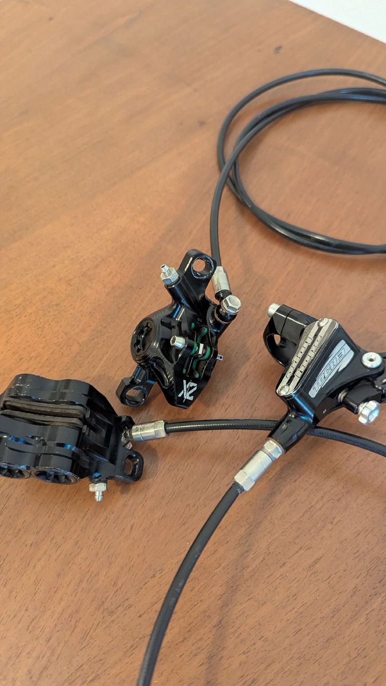 Używany Hope Tech 3 E4/X2 Brake Set bike — zdjęcie 3 z 9