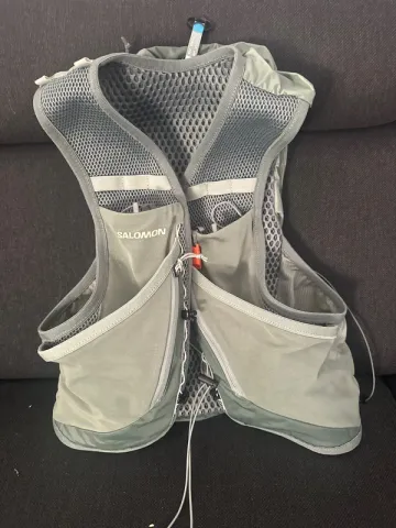 Used Salomon Skin 12 Running Accessories