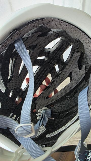 Używany Giro Agilis Helmet 2024 bike — zdjęcie 6 z 7