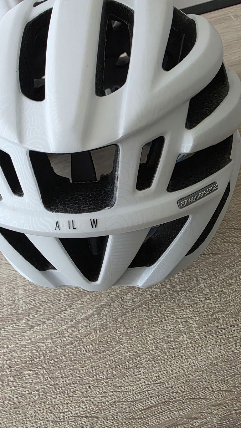 Używany Giro Agilis Helmet 2024 bike — zdjęcie 4 z 7