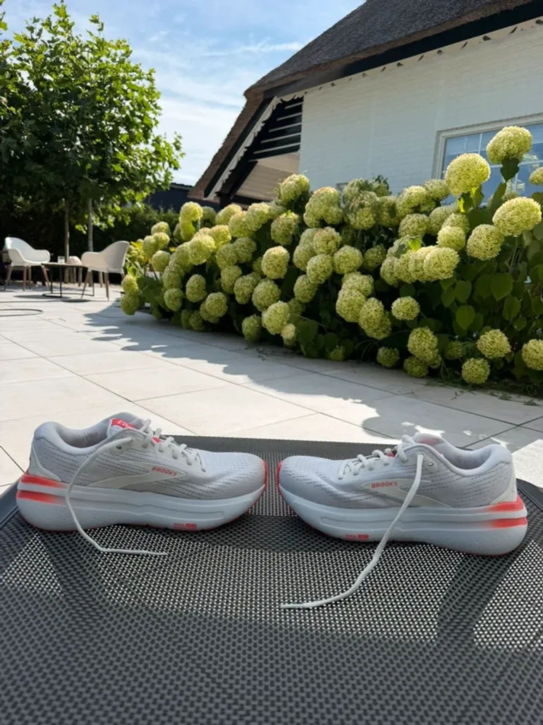 Käytetty Brooks Ghost Max 2 bike — kuva 2 / 4