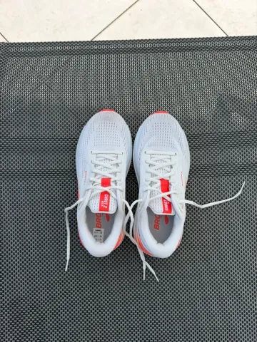 Used Brooks Ghost Max 2 Running Shoes