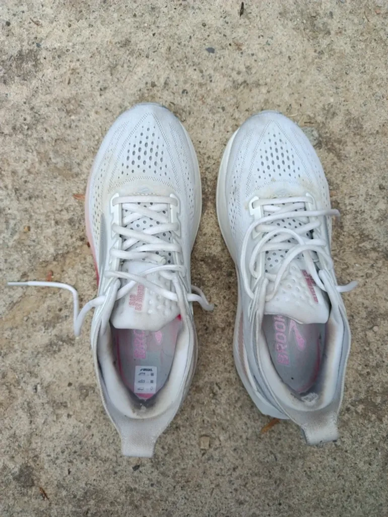 Used Brooks Glycerin GTS22 bike — image 4 of 6
