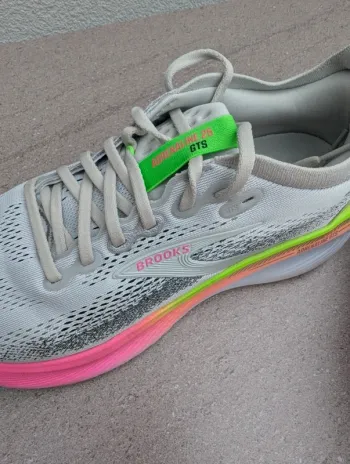 Brooks Loopschoenen maat 41 bike usato — immagine 5 di 5