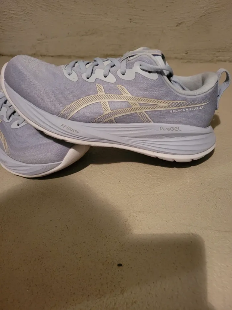 Used Asics Gel-Cumulus 27 bike — image 3 of 13