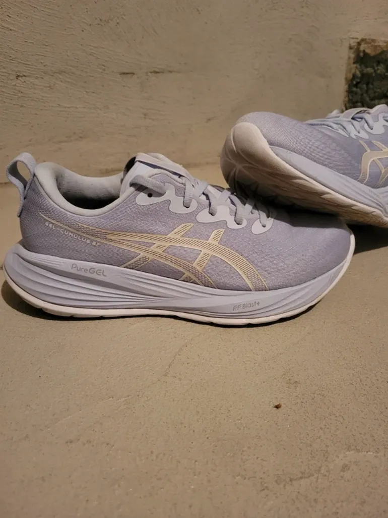 Used Asics Gel-Cumulus 27 bike — image 2 of 13
