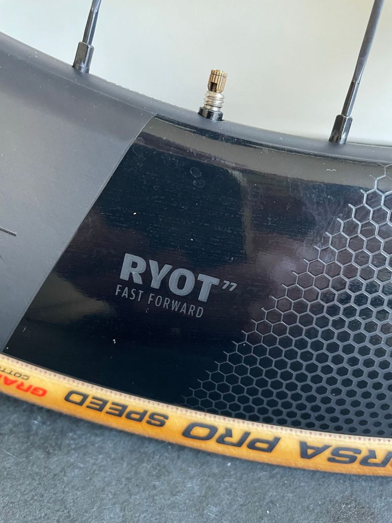Použité Ffwd Falcon+Ryot 2025 bike — obrázek 12 z 13
