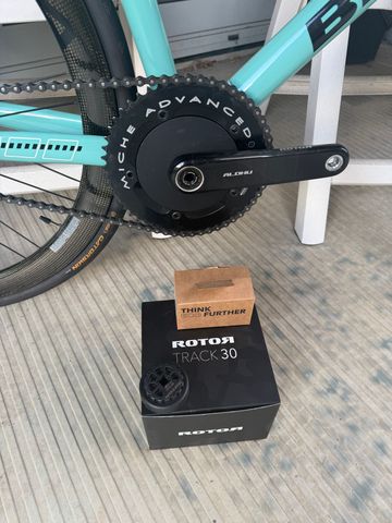 Used Rotor ALDHU Carbon track crankset Drivetrain & Pedals