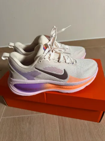 Käytetty Nike Vomero 8 bike — kuva 3 / 15