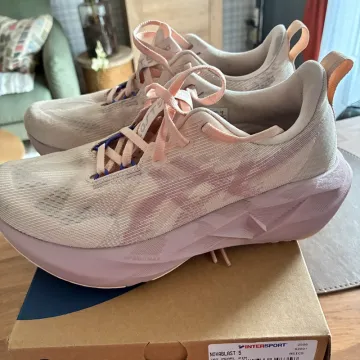 Brooks Novablast 5 Running Shoes usato