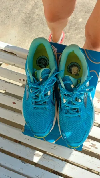 Used Brooks Running Shoes bike — image 3 of 7