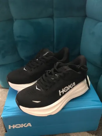 Käytetty Hoka Shoes Running Shoes